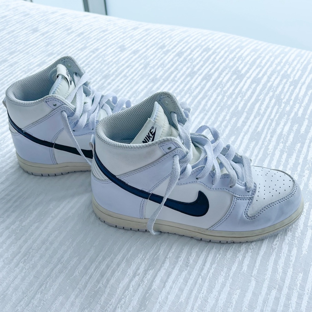 Nike Jordan Girls 2Y